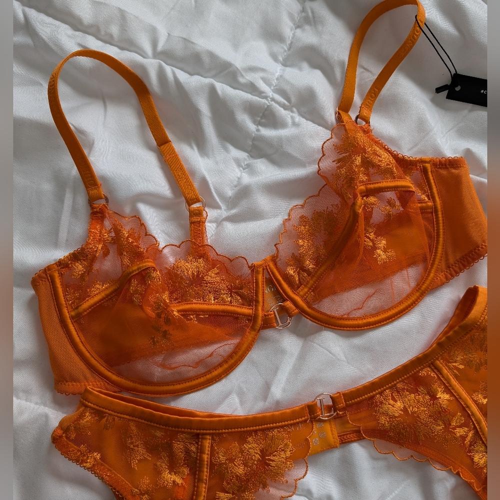 Lounge Ava Orange Lace Lingerie Set - Picture 4 of 8